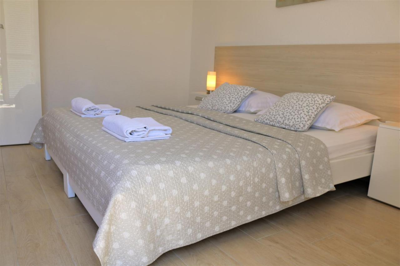 Apartments Irma Baska Voda Exterior photo