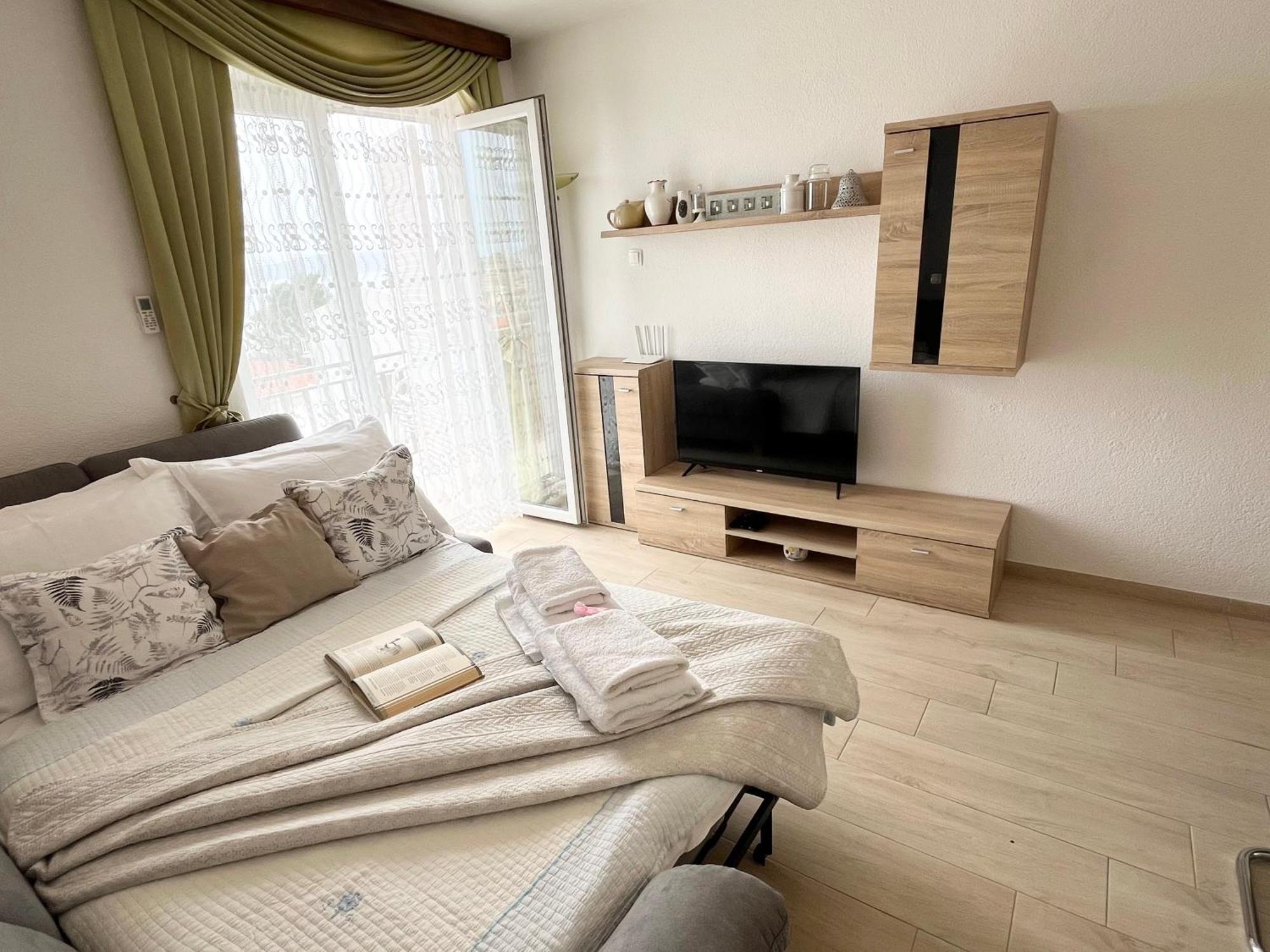Apartments Irma Baska Voda Exterior photo